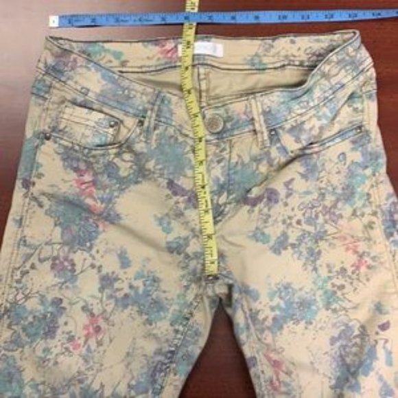 Promos - Picture 4 of 7